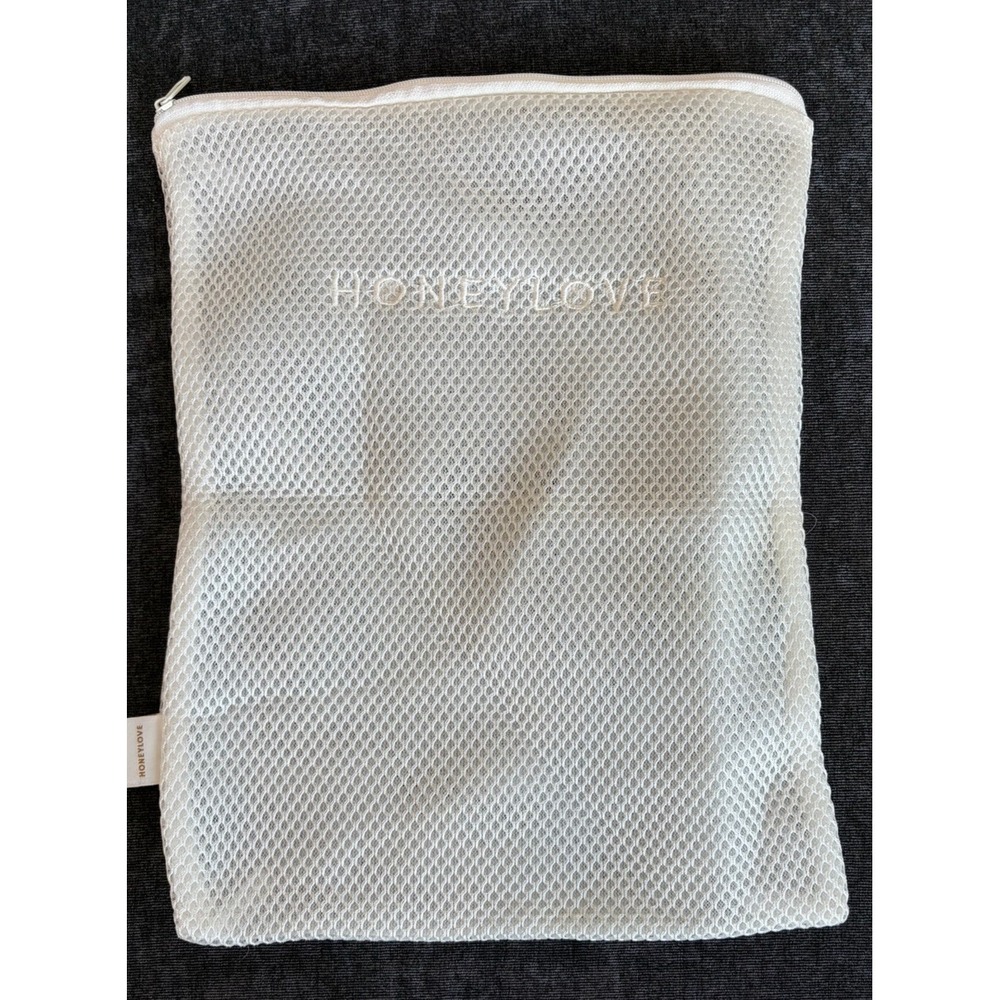 Honeylove Mesh Zip up Laundry Bag Intimates Lingerie Bra Undie Beige